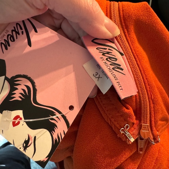 Vixen Micheline Pitt Pumpkin Ingenue Size 3X NWT - Picture 4 of 4